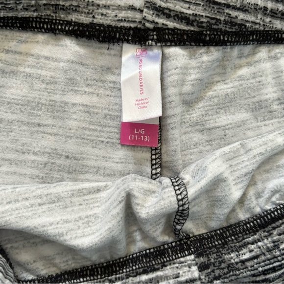 No Boundaries Women’s‎ Black White Gray Leggings Size Large Soft Stretchy - Picture 4 of 8